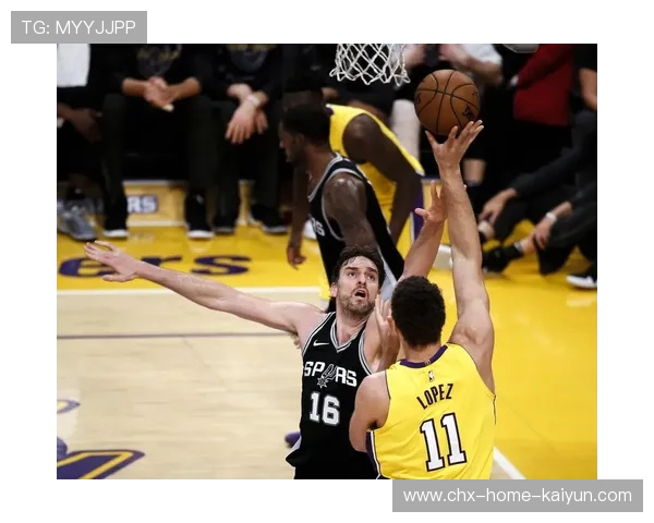 马刺对阵湖人巅峰较量新旧豪门碰撞谁能续写辉煌传奇 马刺对阵湖人巅峰较量新旧豪门碰撞谁能续写辉煌传奇