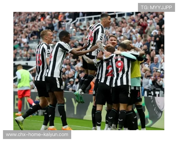 皇马中场抢断反攻,维尼修斯单刀推射改写比分 皇马中场抢断反攻,维尼修斯单刀推射改写比分